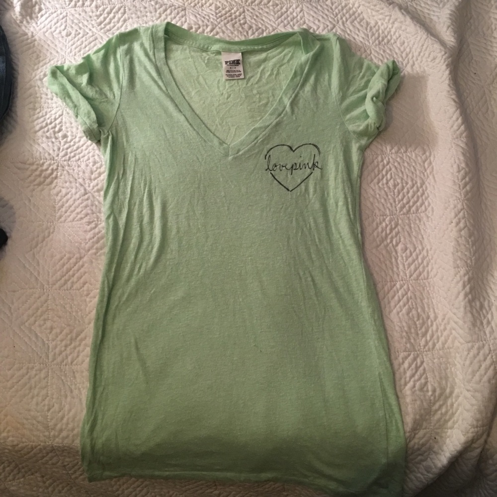 PINK- Victoria’s Secret Tee💚